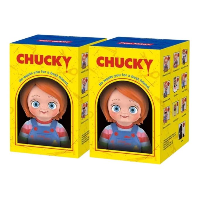 Chucky-franchise-sarjan hahmot sinetöidyssä kotelossa (2 sokkolaatikkoa)
