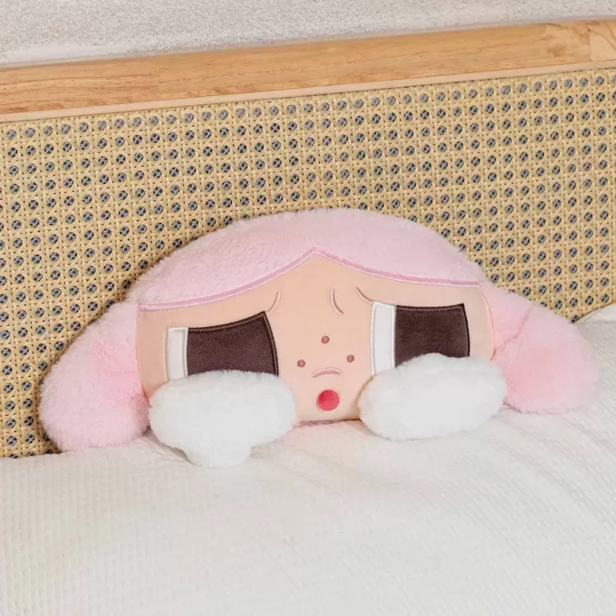 CRYBABY Kohtaa itsesi -sarjan niskatyyny