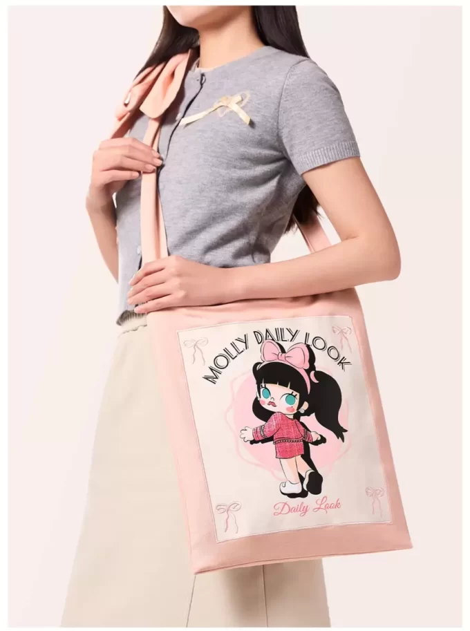 MOLLY Daily Look -sarjan olkalaukku (Muotimaailman nouseva tähti)
